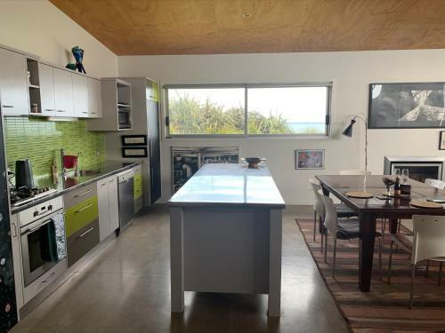 180� Seaviews, Superior Coastal Cottage