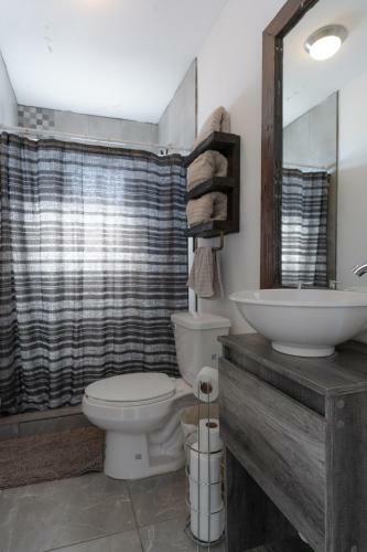 Collins Village Hotel Boutique