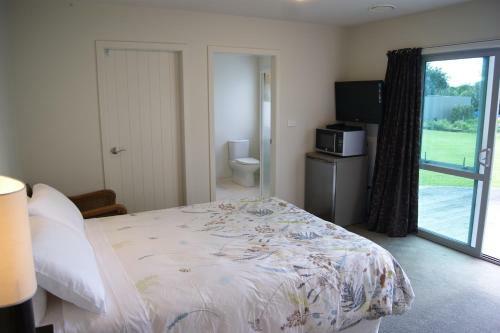 Hostal Waihi Beach Getaway-studio, Ensuite & Private Deck