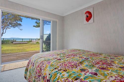 Beach Daze Bach - Waihi Beach Holiday Home