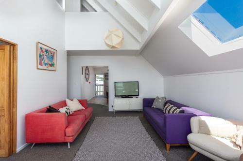 Sunset Sands - Light And Lofty, Seascape Views, Great For Families!