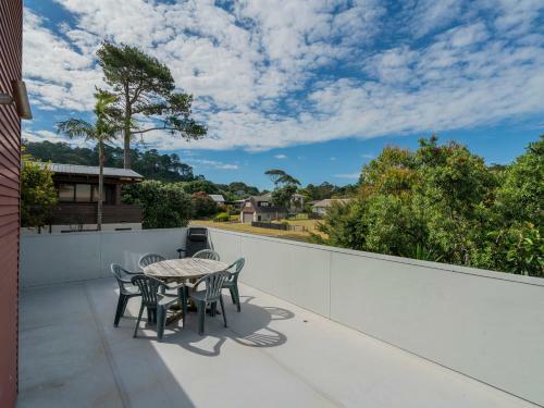 Perfect Beach Lover Holiday - Whangapoua Holiday Home