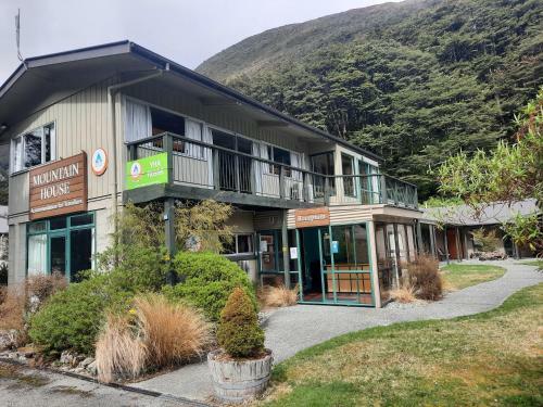 Albergue Mountain House, Arthur's Pass Yha