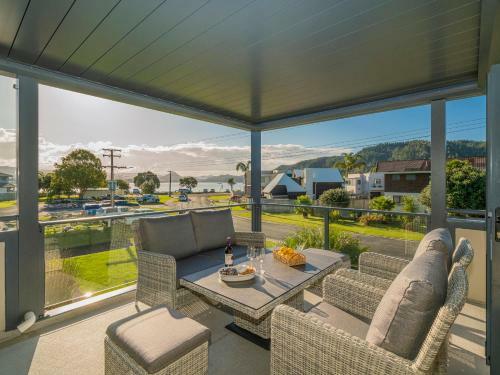 Harbour View - Whangamata Holiday Home