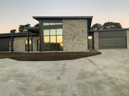 Executive-style Home Away From Home.