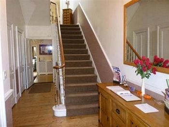 Langlands Bed And Breakfast