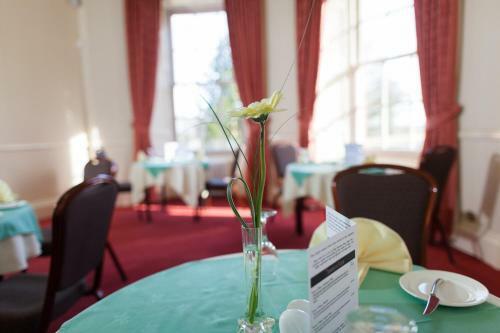 Hostal Woodland House Hotel