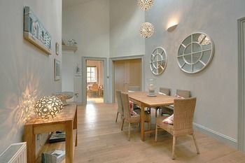 Bed & Breakfast Church Lodge