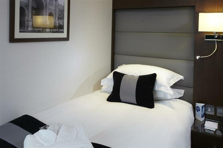 Hotel Park Grand London Heathrow