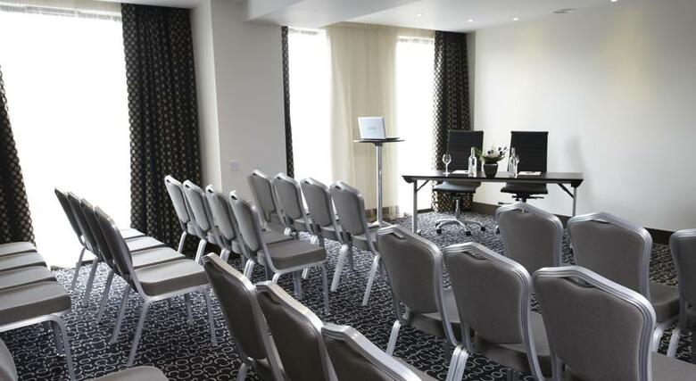 Hotel Park Grand London Heathrow
