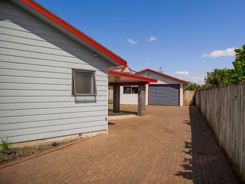 Hosts On The Coast Whitianga Central