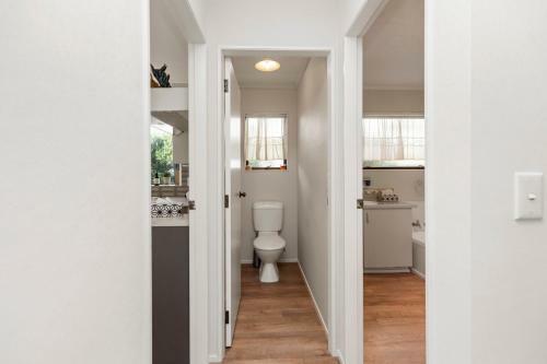 Valley Vacay - Mt Maunganui Holiday Home