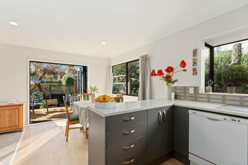 Valley Vacay - Mt Maunganui Holiday Home