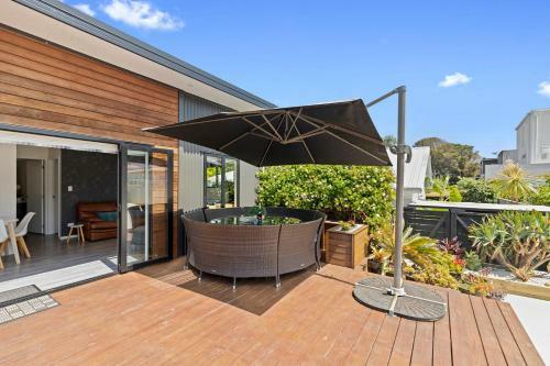 The Beach Base - Mount Maunganui Holiday Home