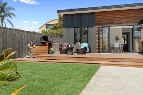 The Beach Base - Mount Maunganui Holiday Home
