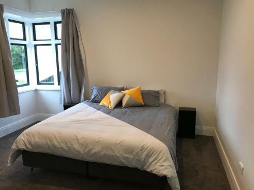 Te Waiharakeke Holiday Home