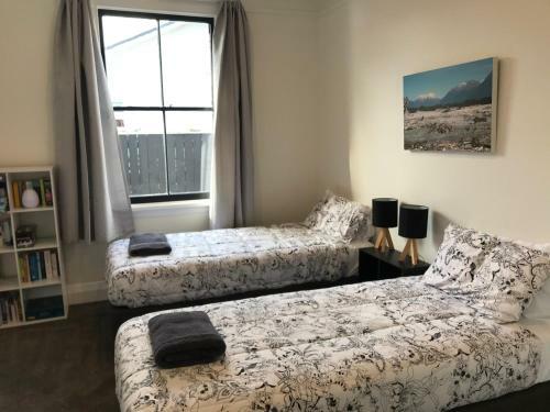 Te Waiharakeke Holiday Home