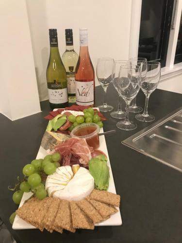 Te Waiharakeke Holiday Home