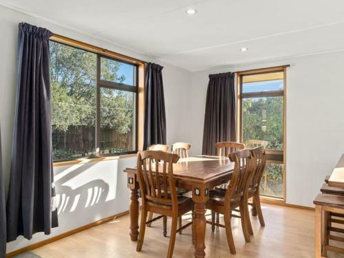 Holiday Heaven - Cromwell