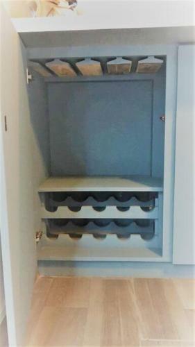 Lovely 1 Bedroom Apartment W/private Parking