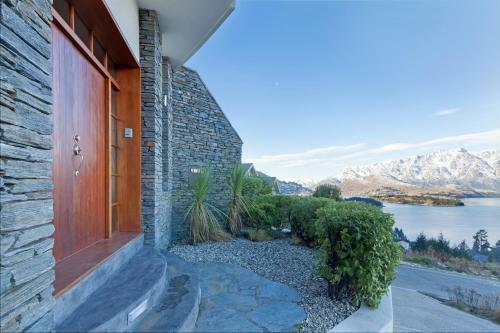 Belvedere Breath Taking Lake & Mountain Views