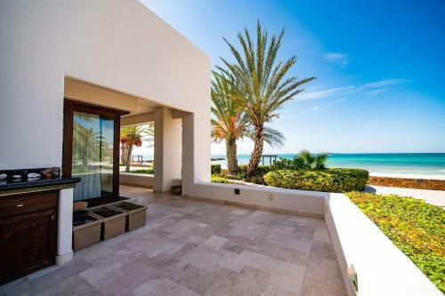 Apartamento Playa de La Paz - Luxury 2 Bedroom Condo Ocean Front