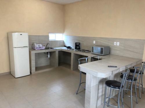Apartamento Departamentos #3 Leon Coeci Centrico En Actividades