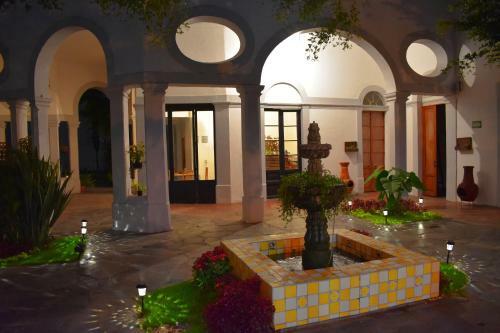 Hotel Tlaquepaque Pueblito