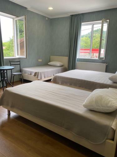 Hostal Guesthouse Kvedrula