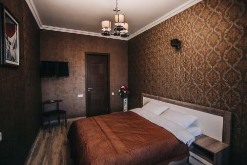 7 Rooms Hotel