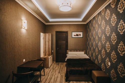 7 Rooms Hotel