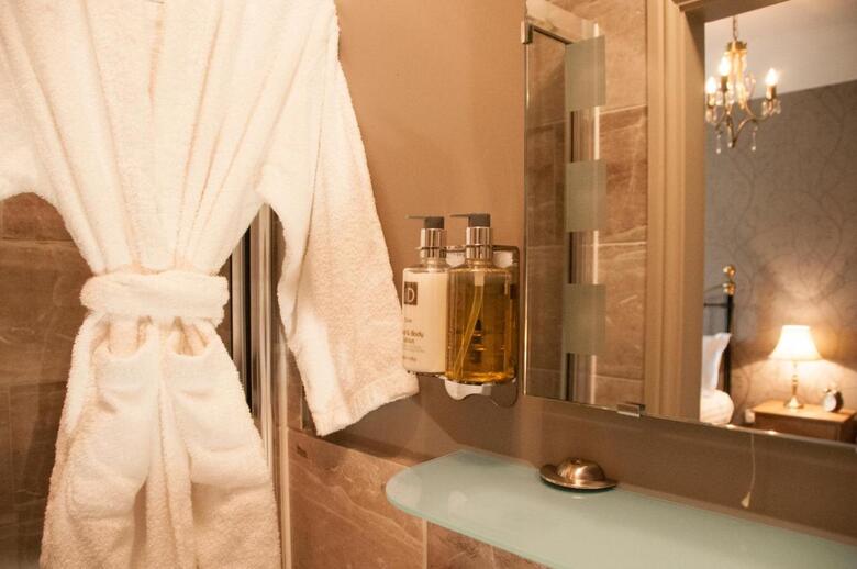 Bed & Breakfast The Poplars Rooms & Cottages