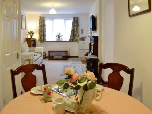 Corner Cottage
