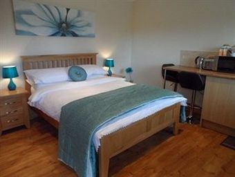 Bed & Breakfast The Stables- Deer Park Farm