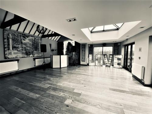 Nuthurst Grange Country House Hotel & Restaurant