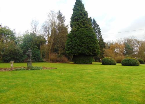 Nuthurst Grange Country House Hotel & Restaurant