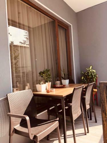 Tekatuka?s Sweet Apartment ?life ?happiness