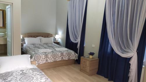 Hostal Elegant Hotel