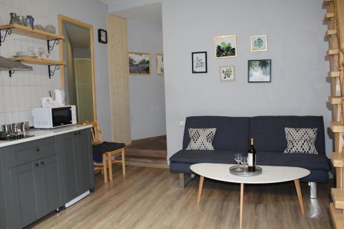 Apartment 23