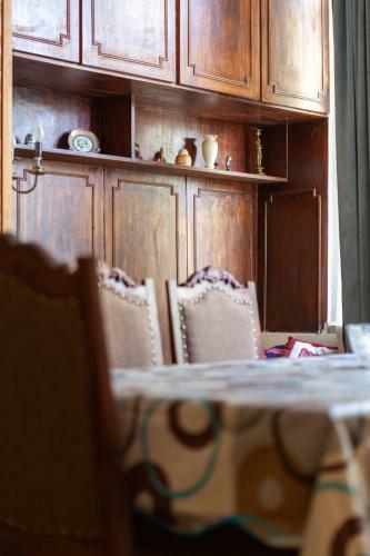 Family Apartment On Agmashenebeli