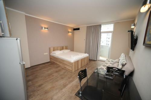Orbi Sea Tower Apartment