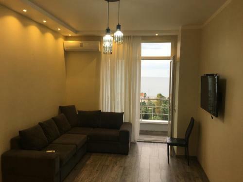 Apartment On Khimshiashvili 11a
