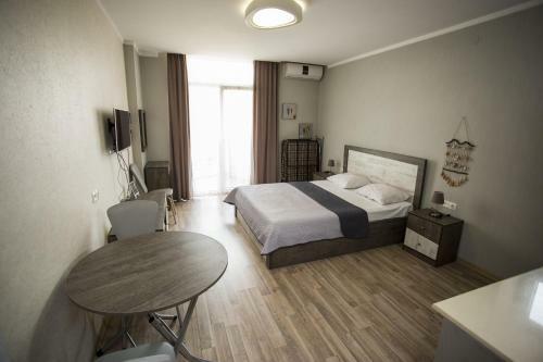 Stone Apartment Khimshiashvili 15b