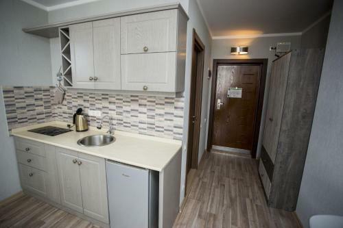 Stone Apartment Khimshiashvili 15b