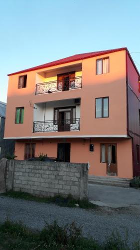 Hostal Dom Fridon Angisa 17
