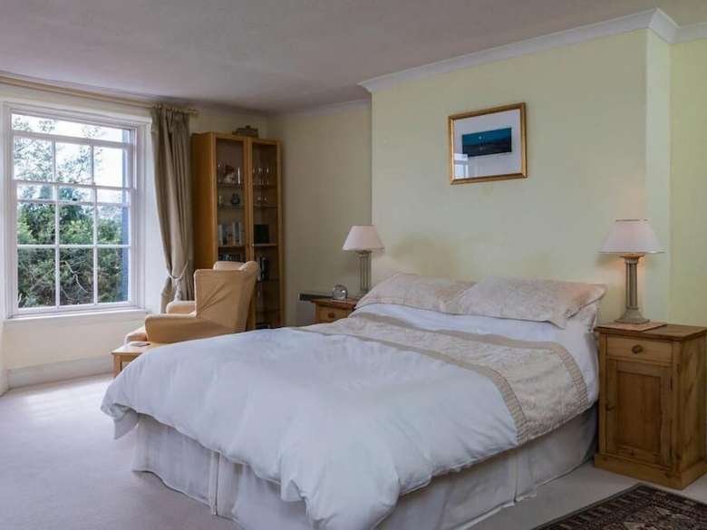 Bed & Breakfast Lammas Park House