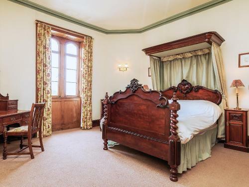 West Tower Apt - Fhj