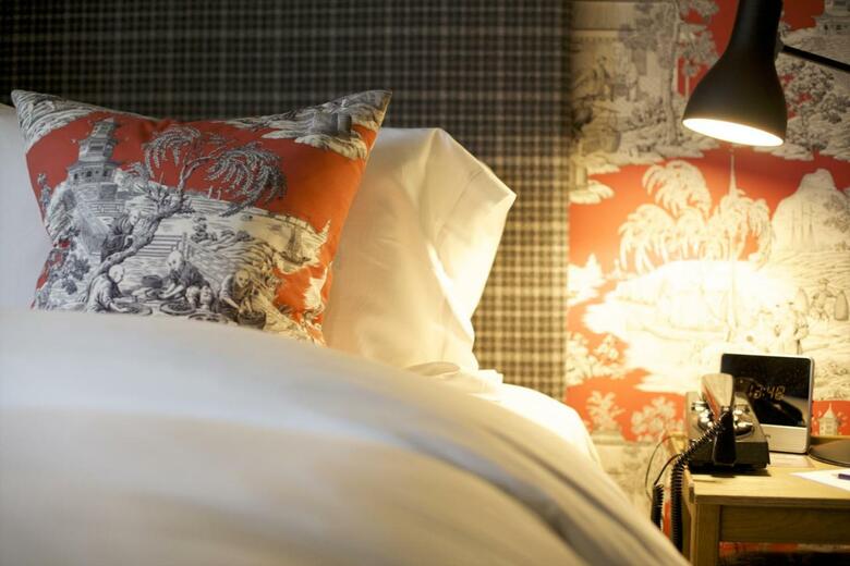 The Bear Of Rodborough Hotel