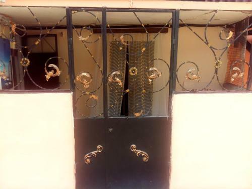 Apartamento Home In Noneshvili Str 1