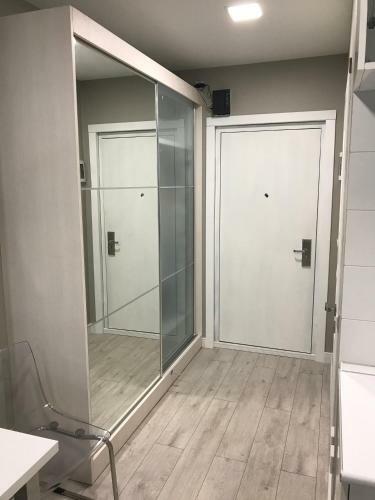 Orby Resident New Wave Apartment